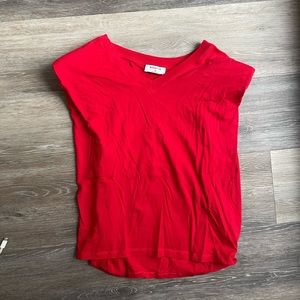 Aritzia tank with should pads